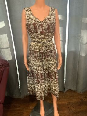dressbarn Brown & Cream Paisley Sleeveless Midi Dress